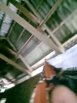 Lucky_baby7: διαδικτυακό σόου στην κάμερα