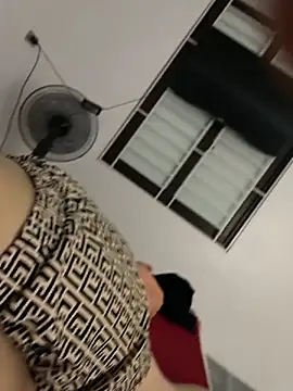 vietAnhzip Show in webcam