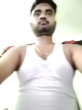 loyalboy_0052 Adlı Modelin Web Kamerası Şovu