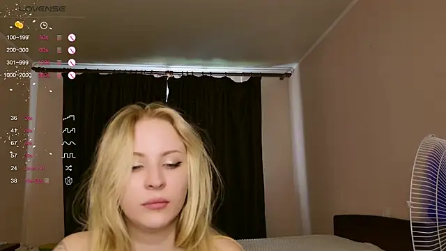 lilMelaniloveis: онлайн-секс-чат