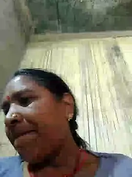 Loomaraj Show in webcam