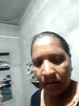 Loomaraj 网络视讯表演