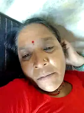 Loomaraj Show in webcam