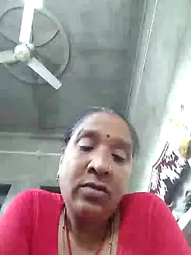 Loomaraj 网络视讯表演