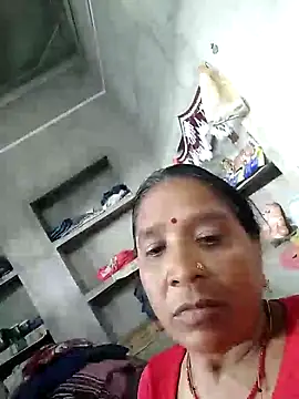 Loomaraj Show in webcam
