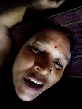 Loomaraj's Webcam Show