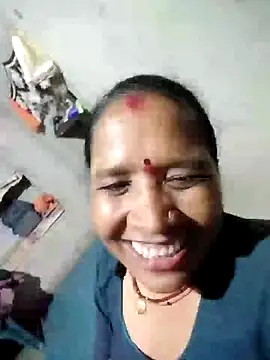 Loomaraj's Webcam Show