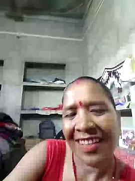 Loomaraj Webcam show
