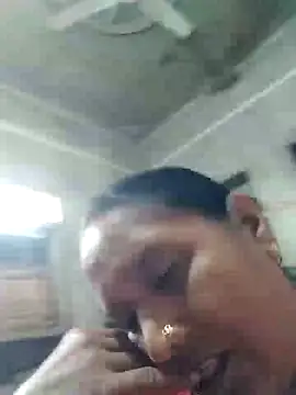 Loomaraj's Webcam Show