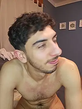 Chat +18 de LeoyNicky98 ao vivo