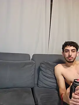 LeoyNicky98's Webcam Show