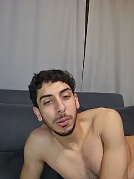 LeoyNicky98's Live XXX Chat