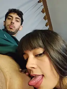 LeoyNicky98's Webcam Show