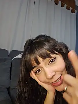 Show modela LeoyNicky98 na web-kameri