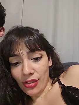 LeoyNicky98's Live XXX Chat