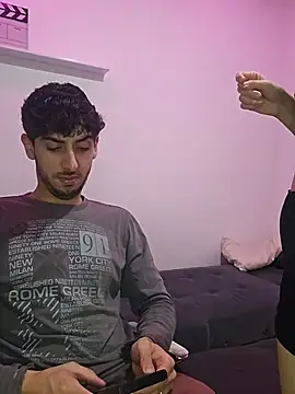 LeoyNicky98 webcam show