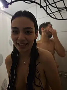 LeoyNicky98 webkamerás műsora