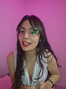 Show modela LeoyNicky98 na web-kameri