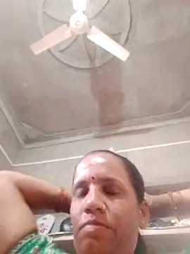 Anitarakkoli's Live Chat Room