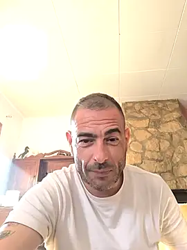Erchipi Live XXX-chat