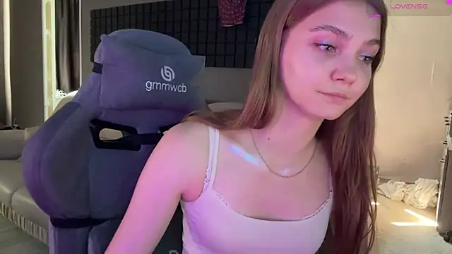 Babysmall_girl's Live XXX Chat