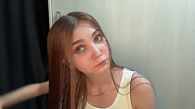 Babysmall_girl Pertunjukan Webcam