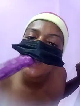 Malee_Sn Webbikameraesitys