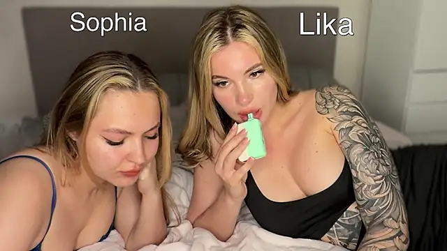 PinkNoir Pertunjukan Webcam