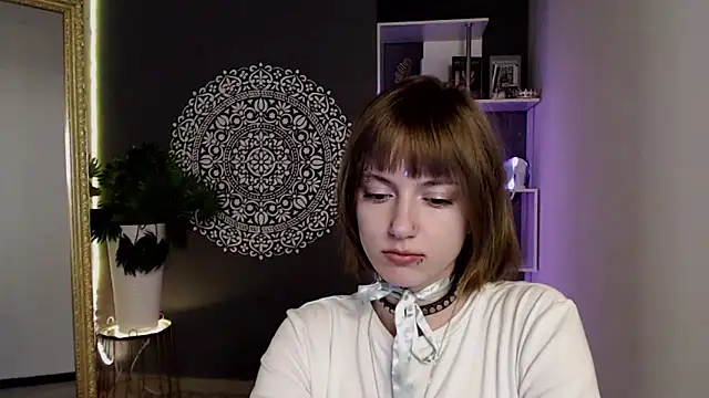 EchoScribe Adlı Modelin Canlı XXX Sohbeti