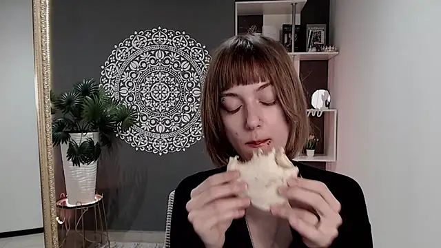 EchoScribe Adlı Modelin Canlı XXX Sohbeti