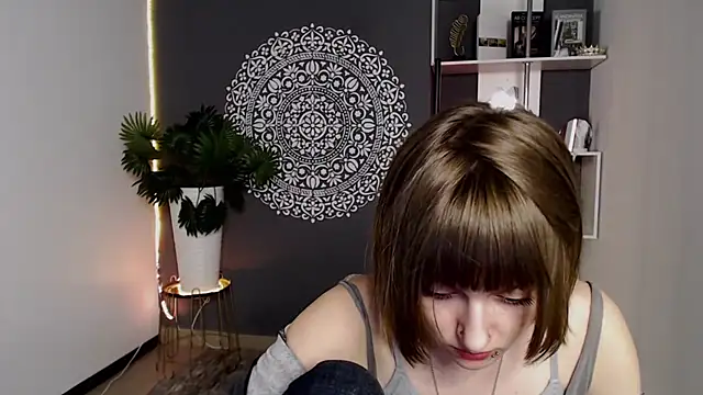 EchoScribe Adlı Modelin Canlı XXX Sohbeti