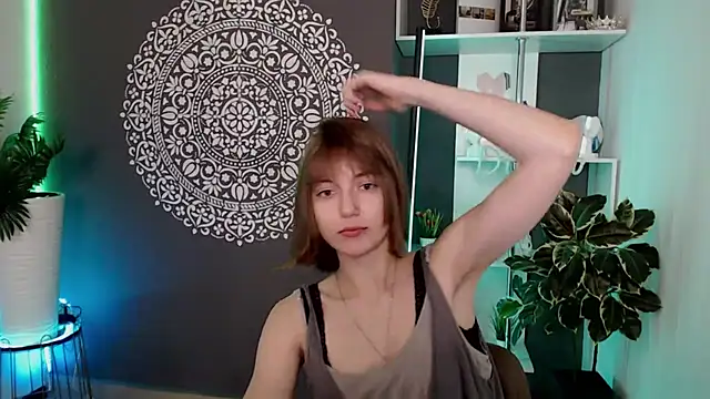 EchoScribe Adlı Modelin Canlı XXX Sohbeti