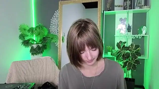 XXX chat uživo modela EchoScribe