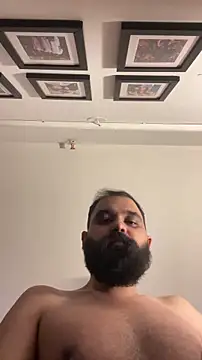 VelvetBubble: διαδικτυακό σόου στην κάμερα