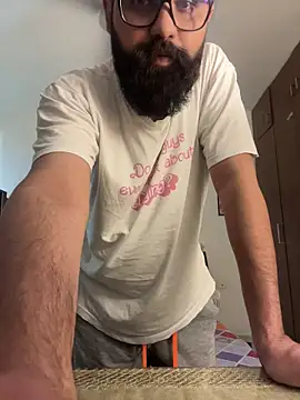 ThatBeardDude Show in webcam