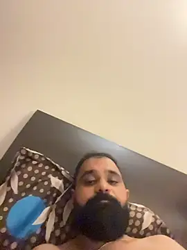 ThatBeardDude Show in webcam