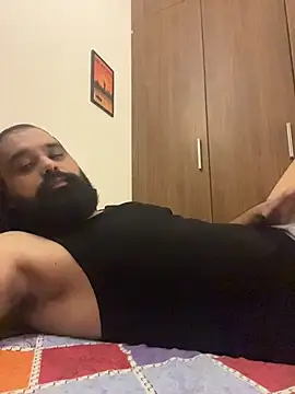 Show modela ThatBeardDude na web-kameri