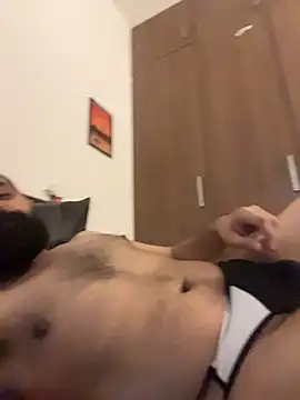 عرض كام ThatBeardDude
