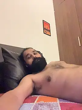 Pokazy przed kamerką – ThatBeardDude