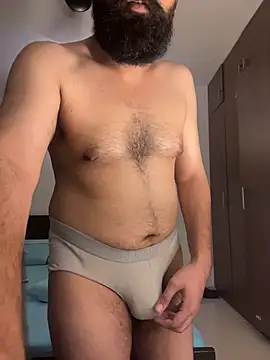 Pokazy przed kamerką – ThatBeardDude