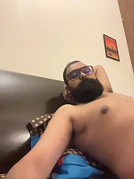 Pokazy przed kamerką – ThatBeardDude