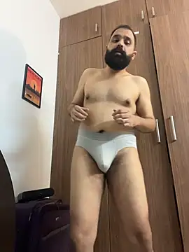 Pokazy przed kamerką – ThatBeardDude