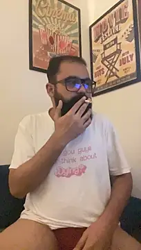 عرض كام ThatBeardDude