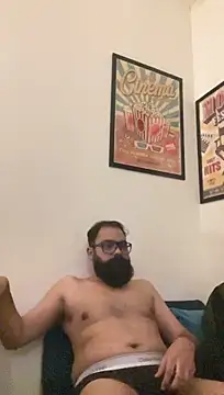 عرض كام ThatBeardDude