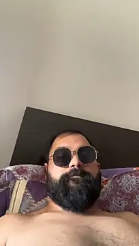 โชว์เว็บแคมของ ThatBeardDude
