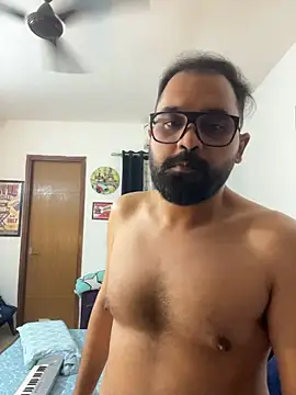 Pokazy przed kamerką – ThatBeardDude