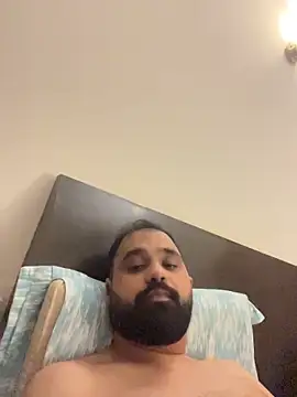 ThatBeardDude Show in webcam