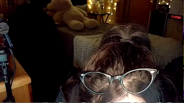 VelvetBrunetteXo: διαδικτυακό σόου στην κάμερα