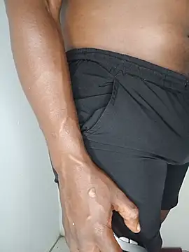Show de PussyPounderBlackD na webcam