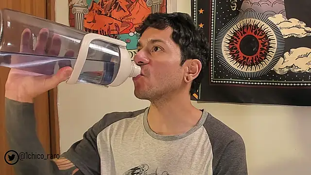 הופעת וובקאם של acid_timee